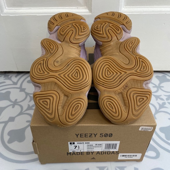 Size 7.5 - adidas Yeezy 500 Soft Vision 2019 - Picture 3 of 5